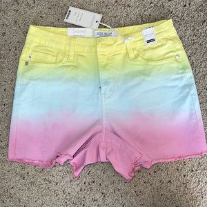 High waisted tye-dye shorts
